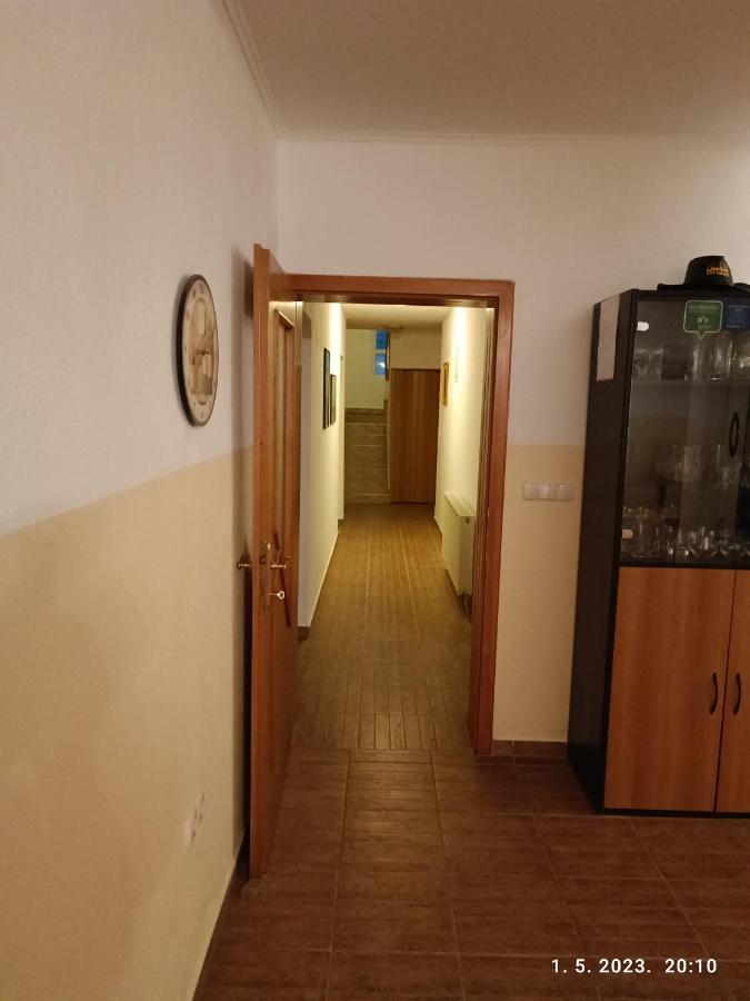 Villa Nana Kulen Vakuf Bagian luar foto